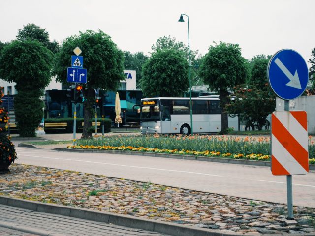 Ceļot var arī ar sabiedrisko transportu